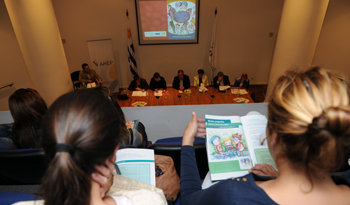 Presentación del manual de educación sexual “Está bueno conversar” Presentación del manual de educación sexual “Está bueno conversar”