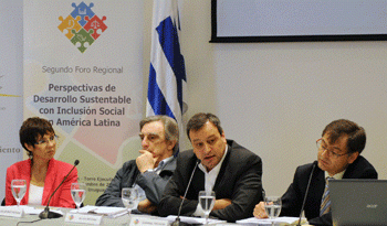 Autoridades en Foro Regional sobre Desarrollo Sustentable e Inclusión Social en América Latina