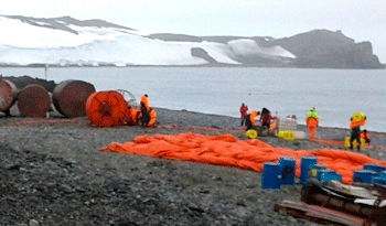 Plena actividad en la Base Científica Antártica Artigas