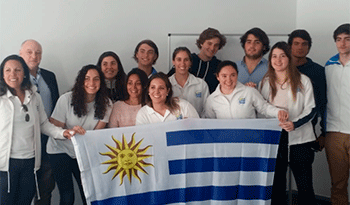 Entrega de Pabellón Nacional a delegaciones uruguayas de torneos sudamericanos acuáticos
