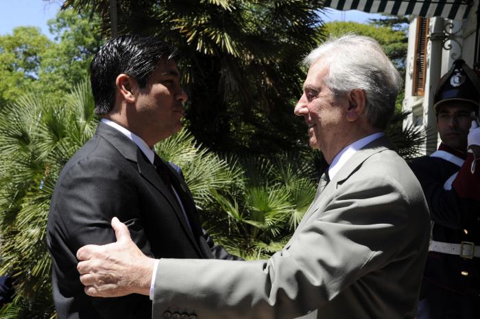 Presidente Tabaré Vázquez con su par de Costa Rica, Carlos Alvarado
