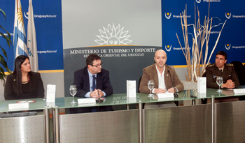 Autoridades en Salón del Vino