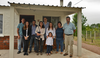 Entrega de vivienda de Mevir en Florida