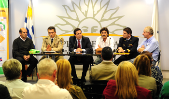 Autoridades de UNASEV en conferencia de prensa en la Torre Ejecutiva