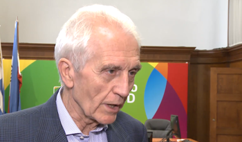 Médico italiano Gianni Tognoni, especializado en farmacología