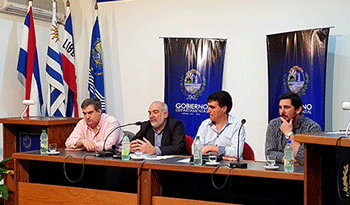 Firma de convenio en la Intendencia de Salto