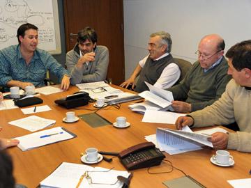 Prosecretario Diego Cánepa e intendentes