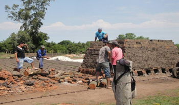Ladrilleros de cuenca del río Cuereim, en Artigas Ladrilleros de cuenca del río Cuereim, en Artigas