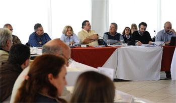 Eneida de León y autoridades del Ministerio de Vivienda en Paso de los Toros, Tacuarembó