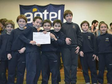 Integrantes de clubes de ciencia