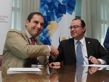 Pablo Ferreri de DGI y Roberto Villamil de Uruguay XXI