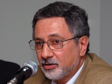 Enrique Canon, director de Aduanas