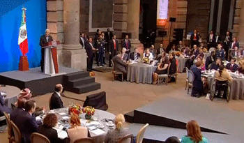 Presidente Tabaré Vázquez habla en la conferencia sobre el cáncer en México