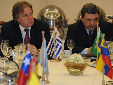 Ministro de Economía y Finanzas, Fernando Lorenzo y presidente del Banco Central, Mario Bergara