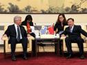 Presidente Vázquez recibido por Jiang Zengwei, presidente del CCPIT