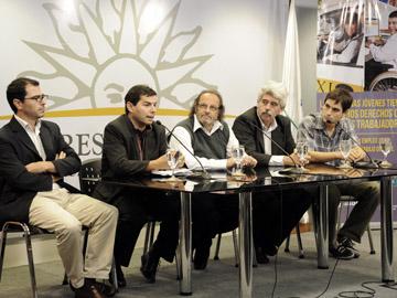 Autoridades en el lanzamiento de "Trabajo Decente Juvenil" Autoridades en el lanzamiento de "Trabajo Decente Juvenil"