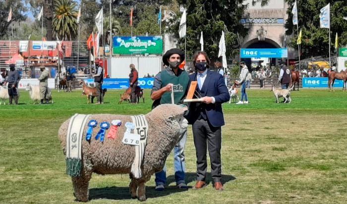 Lacalle Pou en ruedo de la Expo Prado