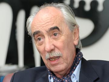 Director nacional de Cultura; Hugo Achugar