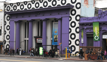 Sede del INJU en la avenida 18 de Julio y Fernández Crespo, Montevideo