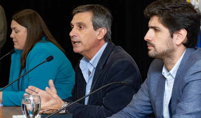 Director de la OPP, Álvaro García, en rueda de prensa