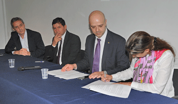 Firma del acuerdo con el programa “Proexport+”