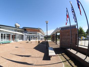 Escuela de Colón