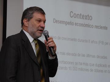 ministro kreimerman disertando