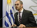 Juan Andrés Roballo y Liliam Kechichian luego del Consejo de Ministros