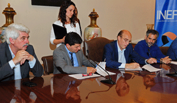 Firma de convenio entre Instituto Nacional de Empleo y Formación e Intendencia de Montevideo