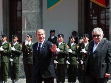 Presidente Mujica y Calderón