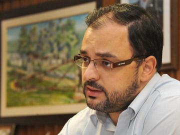 Charles Carrera del Ministerio del Interior