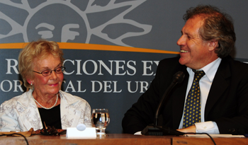 Canciller Luis Almagro y Belela Herrera