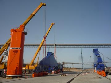 Grúa en el puerto de Montevideo