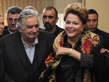 Presidentes José Mujica y Dilma Rousseff en Cumbre del MERCOSUR en Montevideo