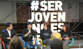 Autoridades en acto de lanzamiento de Mes de la Juventud y de la 5 k