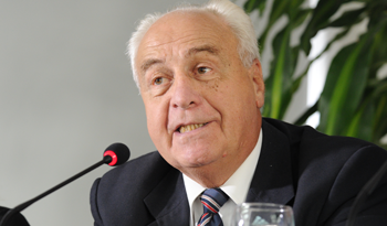 Ministro de Transporte y Obras, Víctor Rossi