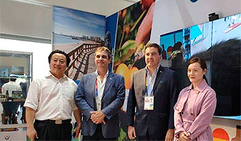 Álvaro García, en visita a Expo Beijing Álvaro García, en visita a Expo Beijing