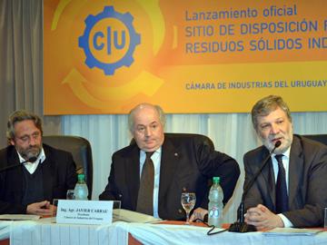 Presentación del proyecto para construir un sitio de disposición final de residuos sólidos del sector industrial