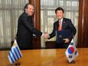 Uruguay y Corea firmaron acuerdo para evitar la doble tributación Uruguay y Corea firmaron acuerdo para evitar la doble tributación