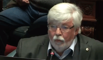 Eduardo Bonomi en el Parlamento