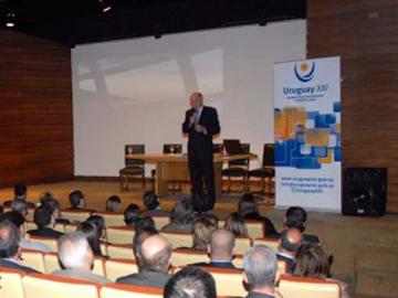 Conferencias “Oportunidades para Complementar Negocios desde Uruguay”