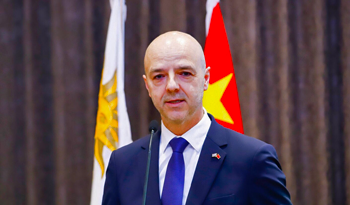 Antonio Carámbula en China