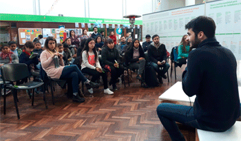 Federico Barreto en la presentación de propuestas aprobadas