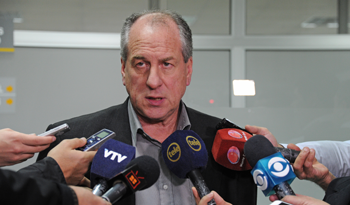 Ministro Ernesto Murro
