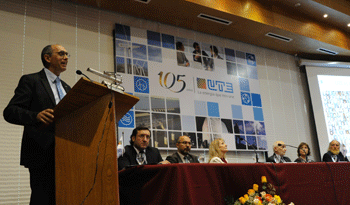 Presidente de UTE, Gonzalo Casaravilla, en acto de celebración de 105.° aniversario de la empresa