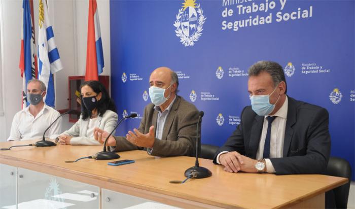 Gobierno acordó por dos años con representantes de la salud en el Consejo de Salarios