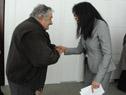 Mujica recibió a la ministra francesa de la Francofonía,Yamina Benguiguiiba