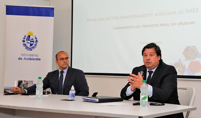 Ministro Peña en presentación de proyecto sobre gestión de residuos electrónicos