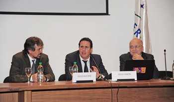 Autoridades en evento organizado por AGESIC
