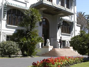 Fachada de la Residencia de Suárez y Reyes